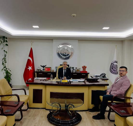 Hüseyin Özkaşkın, Afyonkarahisar Esnaf Birliği Başkanı Cengiz Üstün'ü Ziyaret Etti