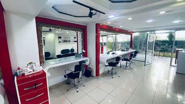 Afyonkarahisar'da Berber ve Kuaför Malzemeleri Uygun Fiyata Satılık