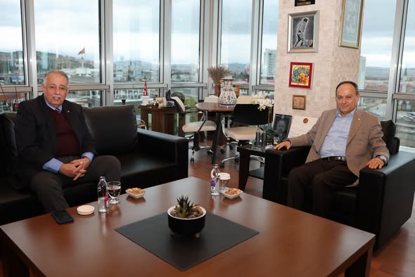 Afyonkarahisar Vali Yardımcısı, Ticaret ve Sanayi Odası Başkanı'nı Ziyaret Etti