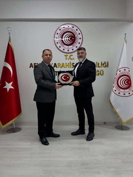 Afyonkarahisar'da Berberler ve Kuaförler Odası ile Ticaret İl Müdürlüğü Arasında İş Birliği Görüşmesi