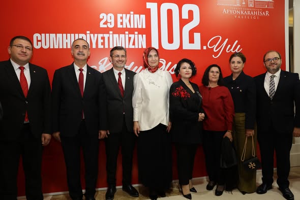 Afyonkarahisar'da 29 Ekim Cumhuriyet Bayramı Kabul Töreni