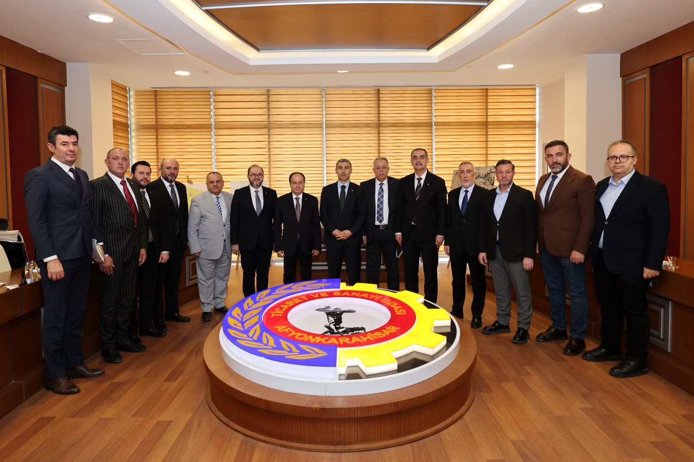 Afyonkarahisar Valisi Dr. Naci Aktaş’tan ATSO’ya Ziyaret